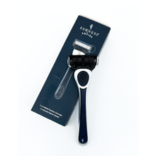 Load image into Gallery viewer, 6-Blade Men’s Shaving Kit for a Precise and Comfortable Shave